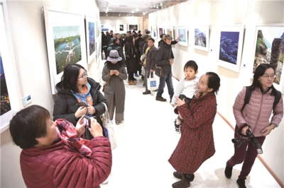 湖北文藝家以精品創(chuàng)作奉獻人民