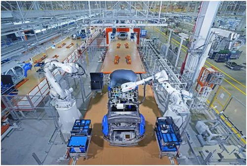 我?guī)Я艘粠头劢z 潛入 小鵬工廠 原來中國(guó)汽車是這么造出來的